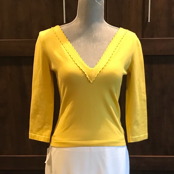 SOLD- NWT- Authentic Yellow Valentino - Picture 4 of 8